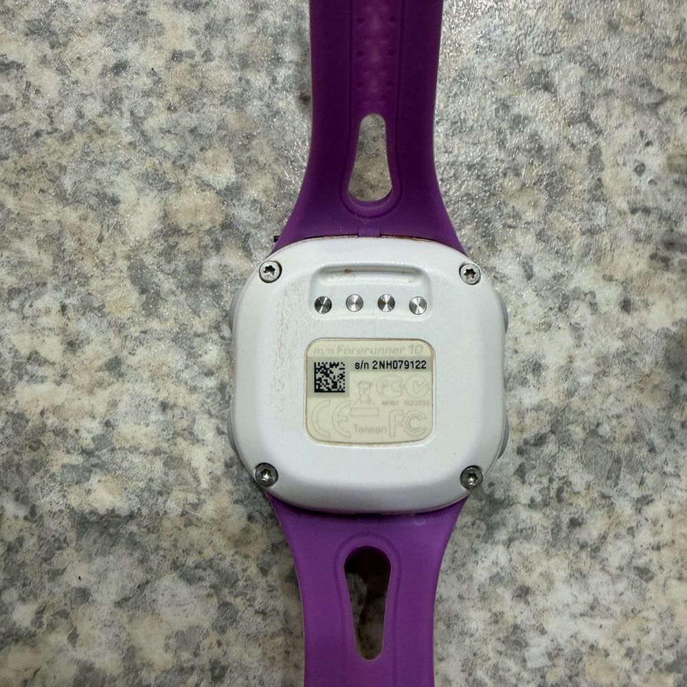 Garmin Forerunner 10 GPS Watch - Picture 2 of 2